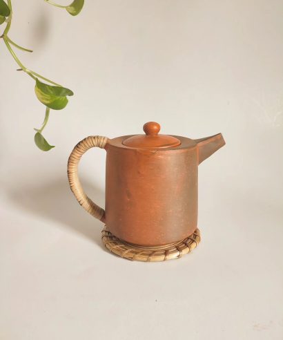 A006: VINTAGE TERRACOTTA RUSTIC TEA KETTLE