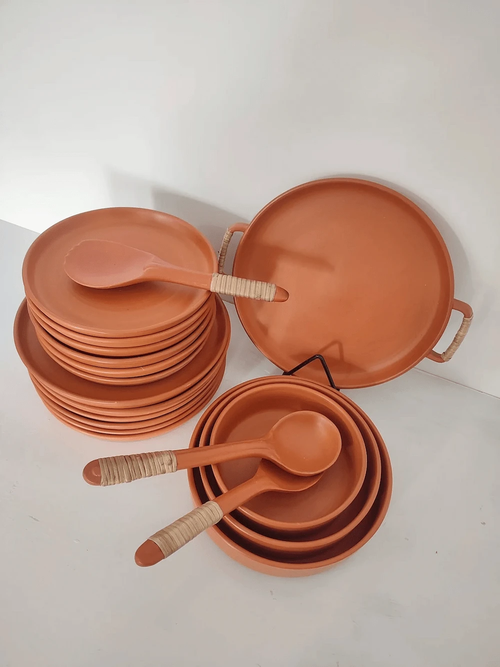 Terracotta_Dinnerset_19_pieces_1